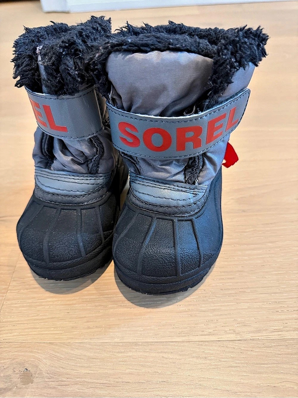 Sorel Snow Commander Waterproof Winter Boot Snow Boots Black & Gray Girls US 5